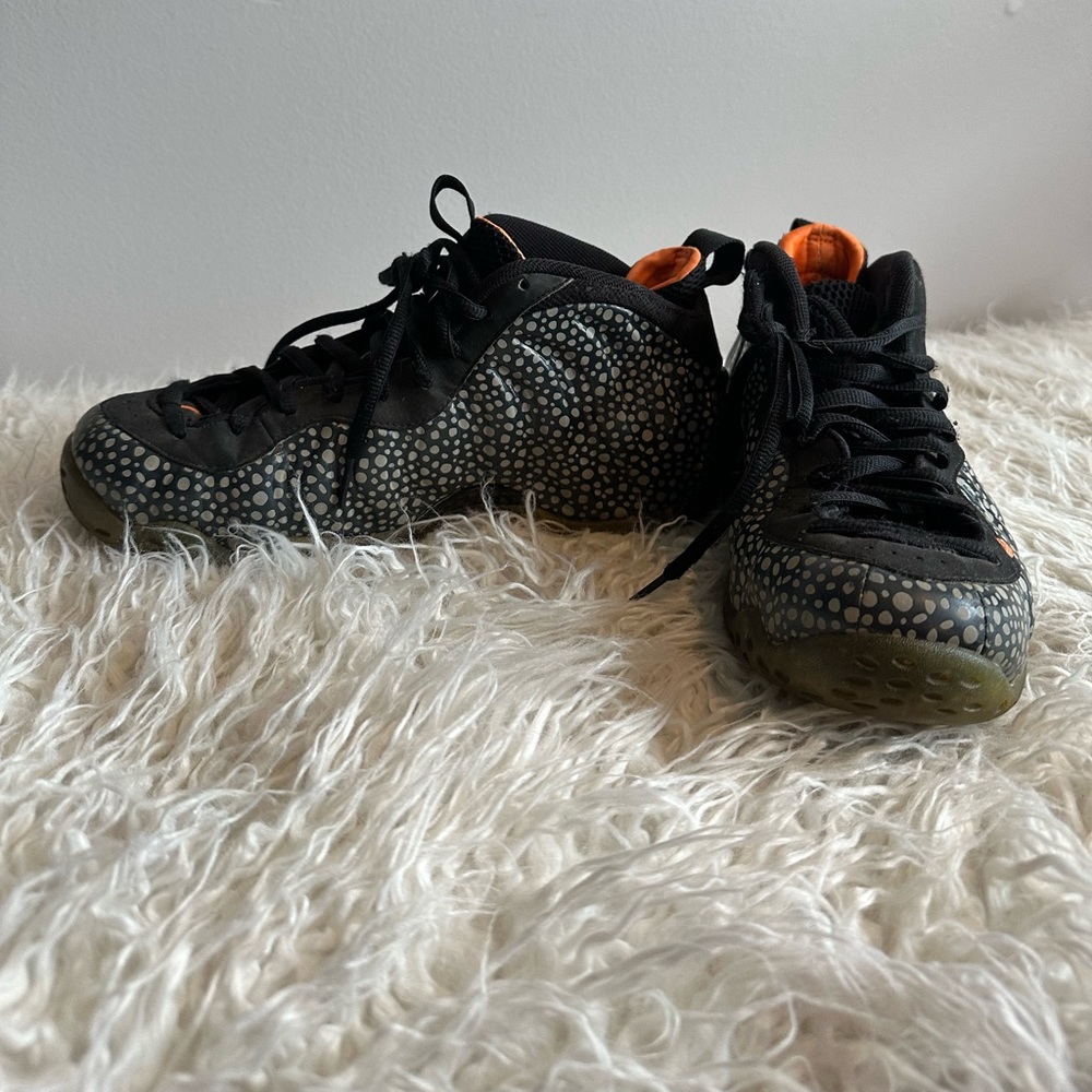 Nike Air Foamposite one premium size 9